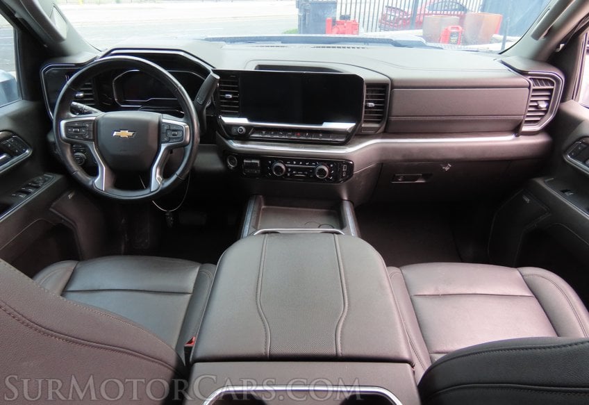 2024 Chevrolet Silverado 2500HD LTZ - Image 39