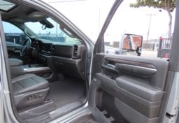 2024 Chevrolet Silverado 2500HD LTZ - Image 19