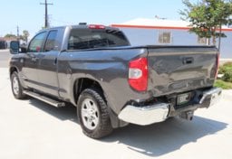 2017 Toyota Tundra SR5 - Image 10