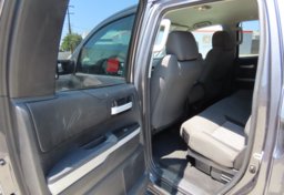 2017 Toyota Tundra SR5 - Image 37
