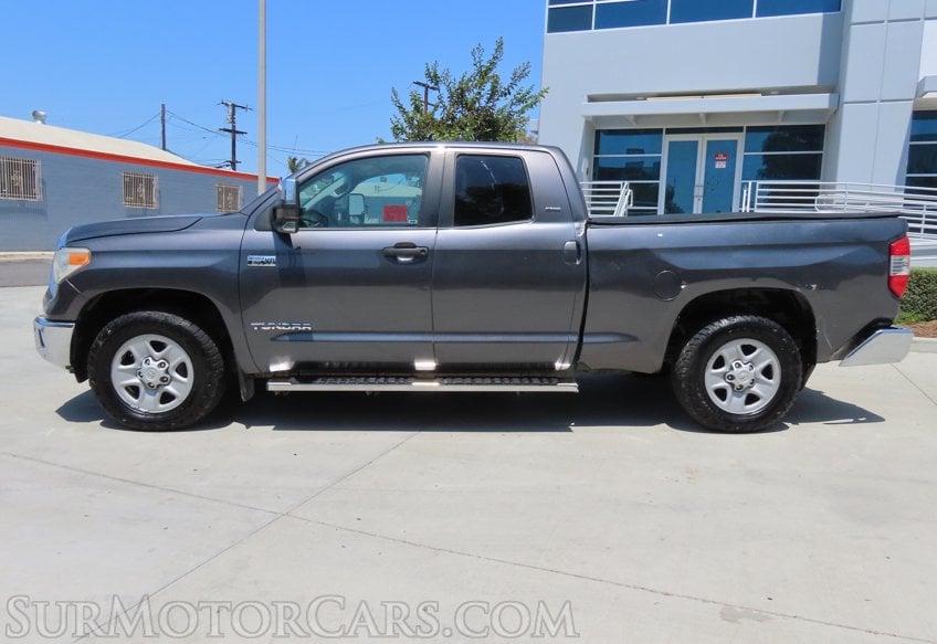 2017 Toyota Tundra SR5 - Image 5