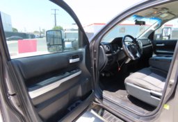 2017 Toyota Tundra SR5 - Image 34