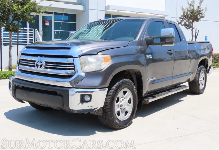 2017 Toyota Tundra SR5 - Image 4