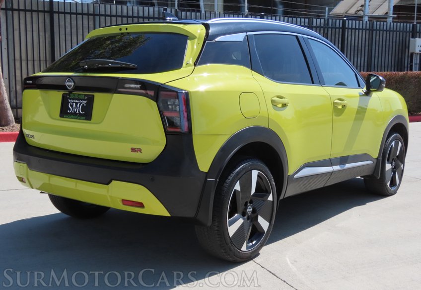 2025 Nissan Kicks SR - Image 10