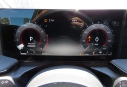 2025 Nissan Kicks SR - Image 21