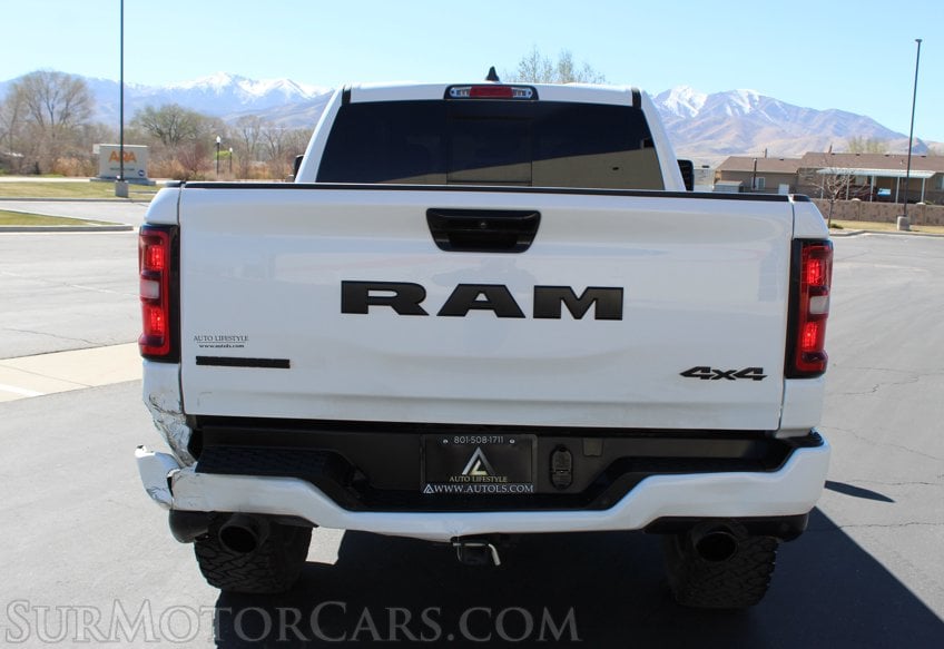 2025 Ram 1500 - Image 12