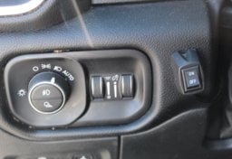 2025 Ram 1500 - Image 64