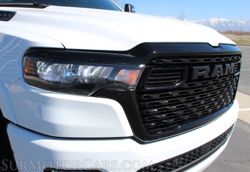 2025 Ram 1500 - Image 24