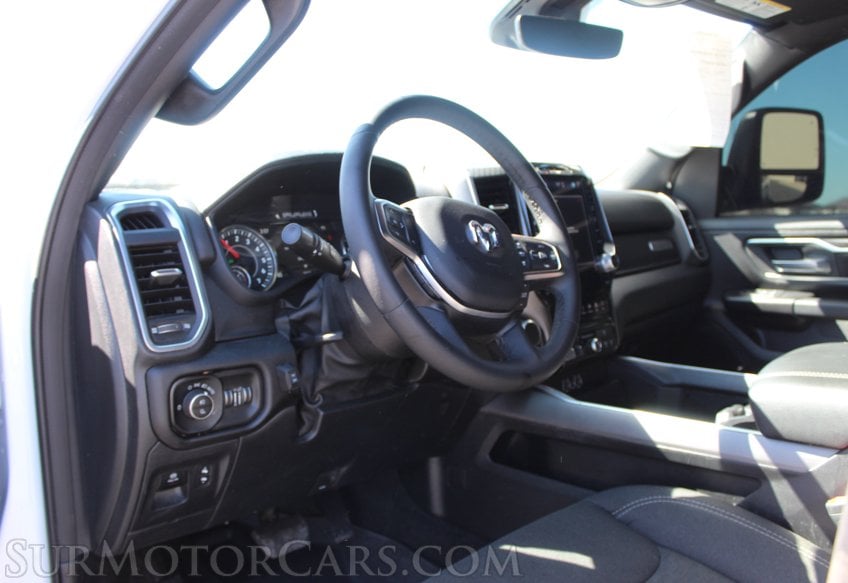 2025 Ram 1500 - Image 44