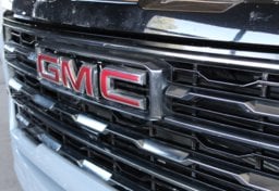 2024 GMC Sierra 3500HD 4x4 AT4 - Image 18