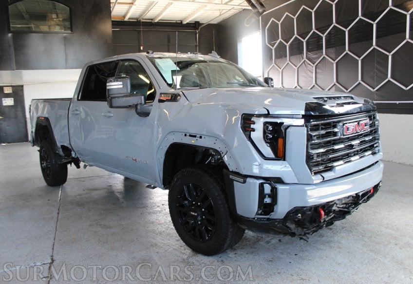 2024 GMC Sierra 3500HD 4x4 AT4 - Image 2