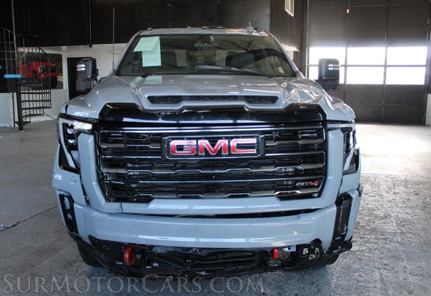 2024 GMC Sierra 3500HD 4x4 AT4 - Image 12