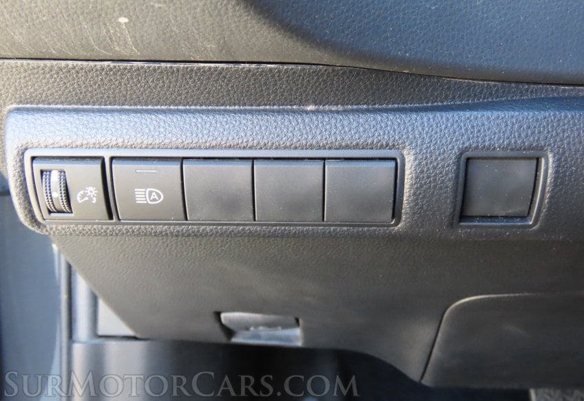 2026 Toyota Corolla LE - Image 31
