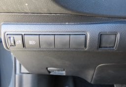 2026 Toyota Corolla LE - Image 31