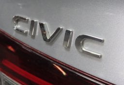 2025 Honda Civic Sport - Image 18