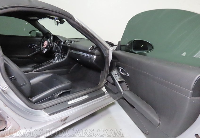 2017 Porsche 718 Boxster - Image 34