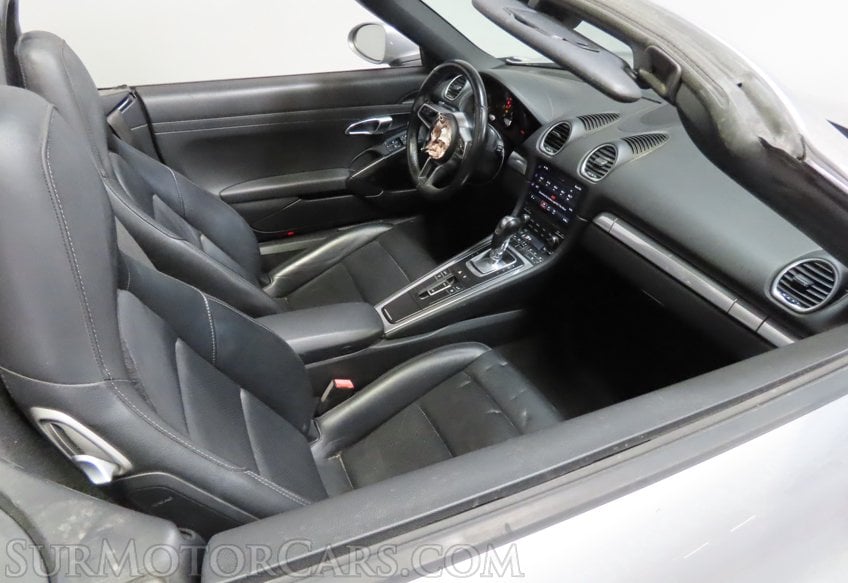 2017 Porsche 718 Boxster - Image 16
