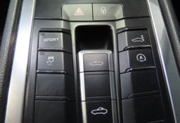 2017 Porsche 718 Boxster - Image 38