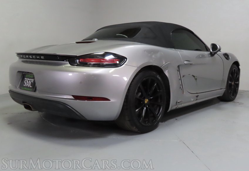 2017 Porsche 718 Boxster - Image 9
