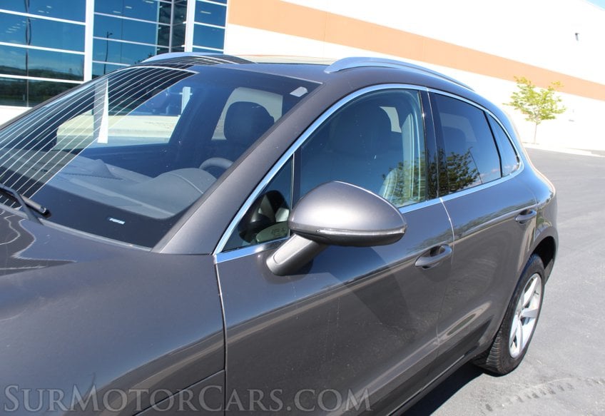 2015 Porsche Macan S AWD - Image 19