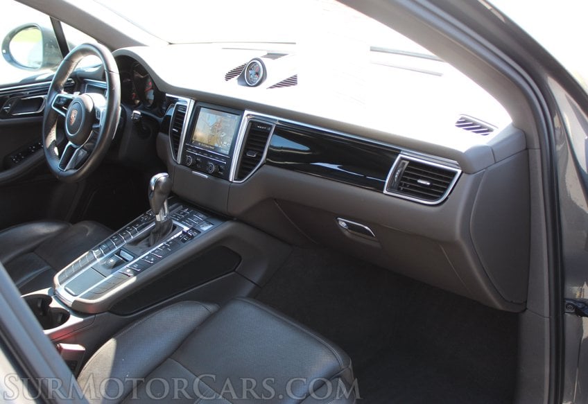 2015 Porsche Macan S AWD - Image 38
