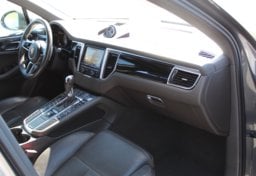 2015 Porsche Macan S AWD - Image 38
