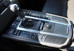 2015 Porsche Macan S AWD - Image 54