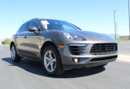 2015 Porsche Macan S AWD - Image 4