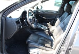 2015 Porsche Macan S AWD - Image 36