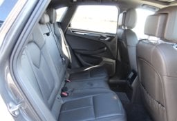 2015 Porsche Macan S AWD - Image 44