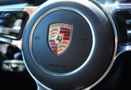 2015 Porsche Macan S AWD - Image 47