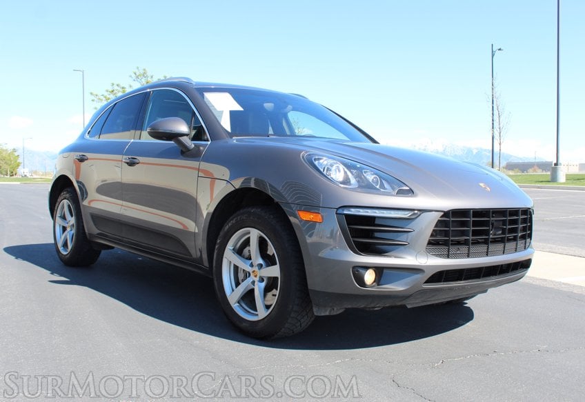 2015 Porsche Macan S AWD - Image 2