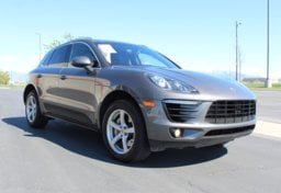 2015 Porsche Macan S AWD - Image 2