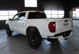 2024 GMC Canyon - Image 7