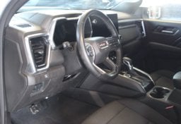 2024 GMC Canyon - Image 33