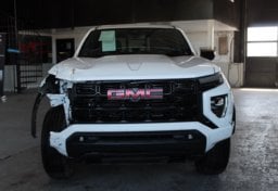2024 GMC Canyon - Image 12