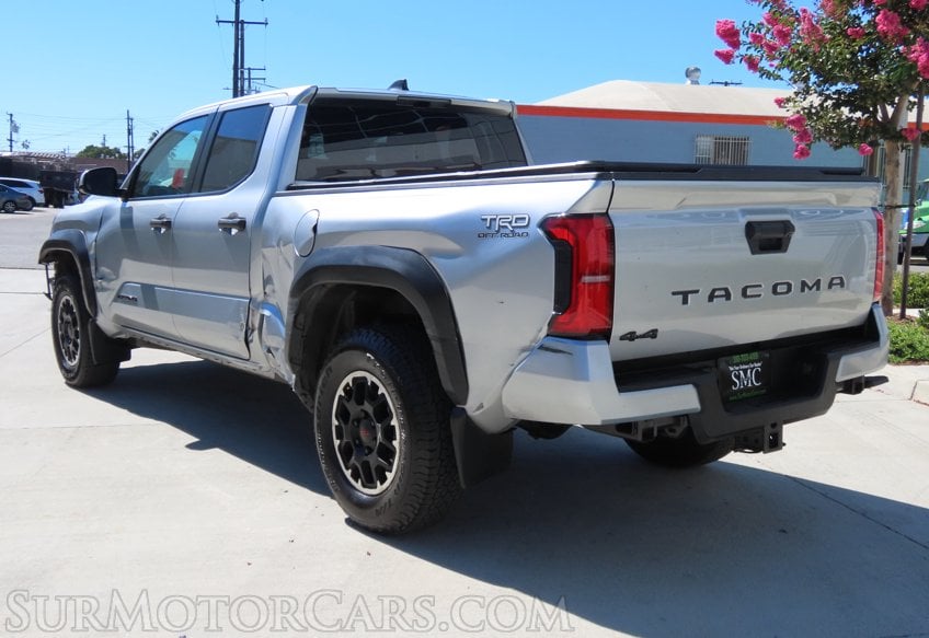 2026 Toyota Tacoma TRD Off-Road - Image 8