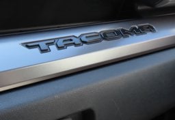 2026 Toyota Tacoma TRD Off-Road - Image 43