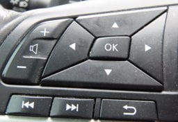 2022 Nissan Altima - Image 28