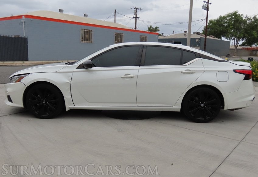 2022 Nissan Altima - Image 5