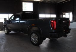 2020 GMC Sierra 3500HD. AT4 - Image 8