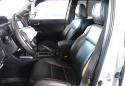 2023 Toyota Tacoma TRD Pro - Image 29