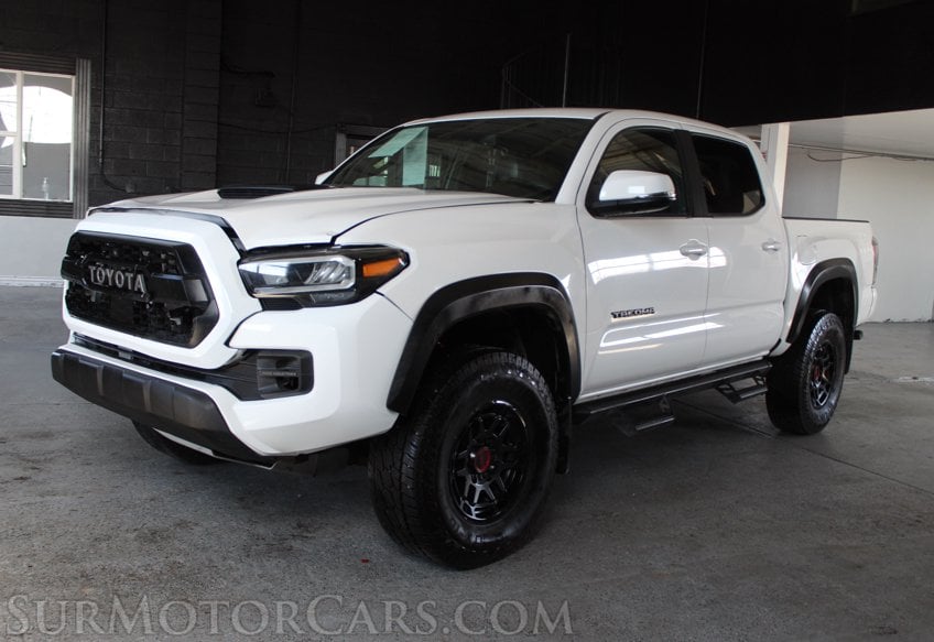 2023 Toyota Tacoma TRD Pro - Image 2