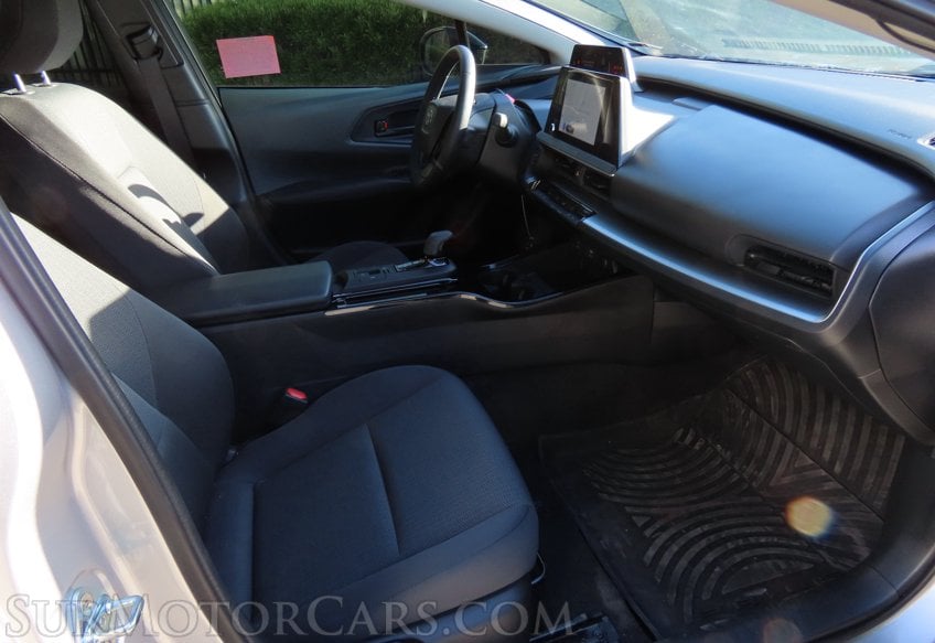 2026 Toyota Prius LE - Image 51