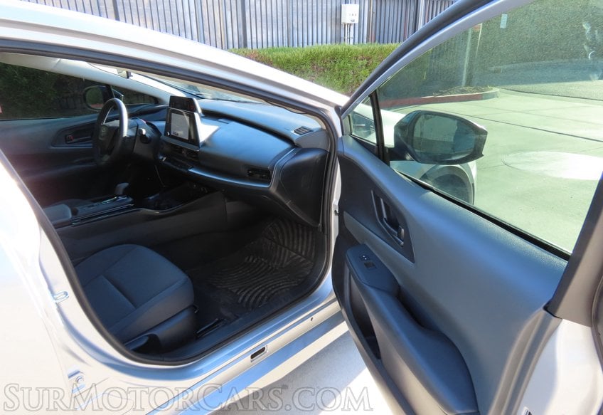 2026 Toyota Prius LE - Image 50