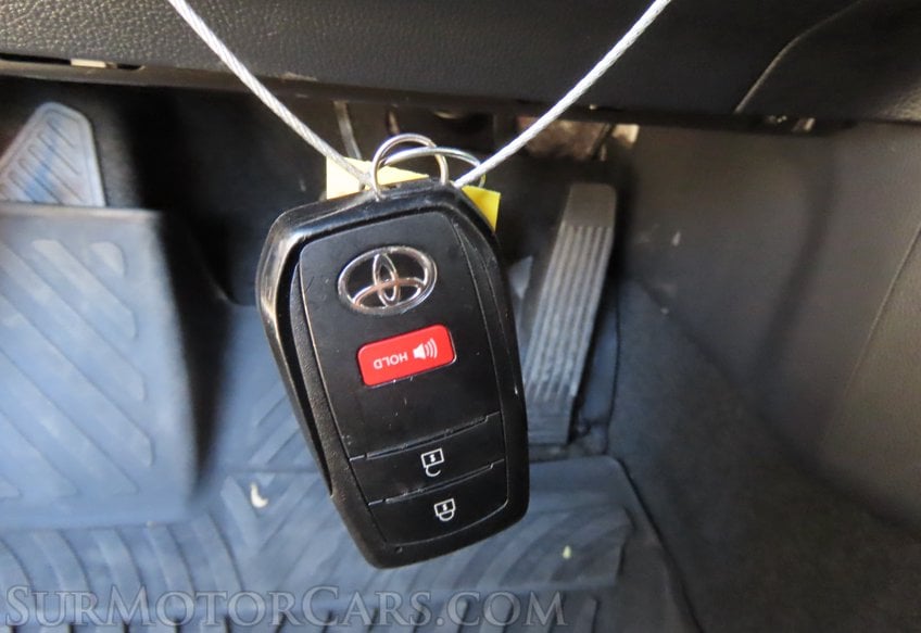 2026 Toyota Prius LE - Image 24