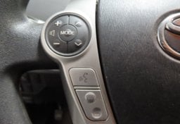 2015 Toyota Prius III - Image 39