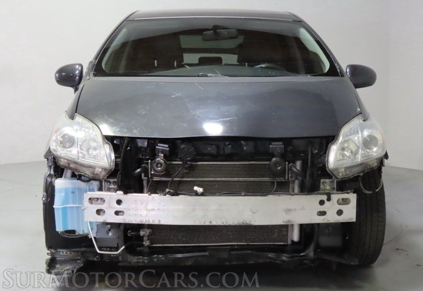 2015 Toyota Prius III - Image 10