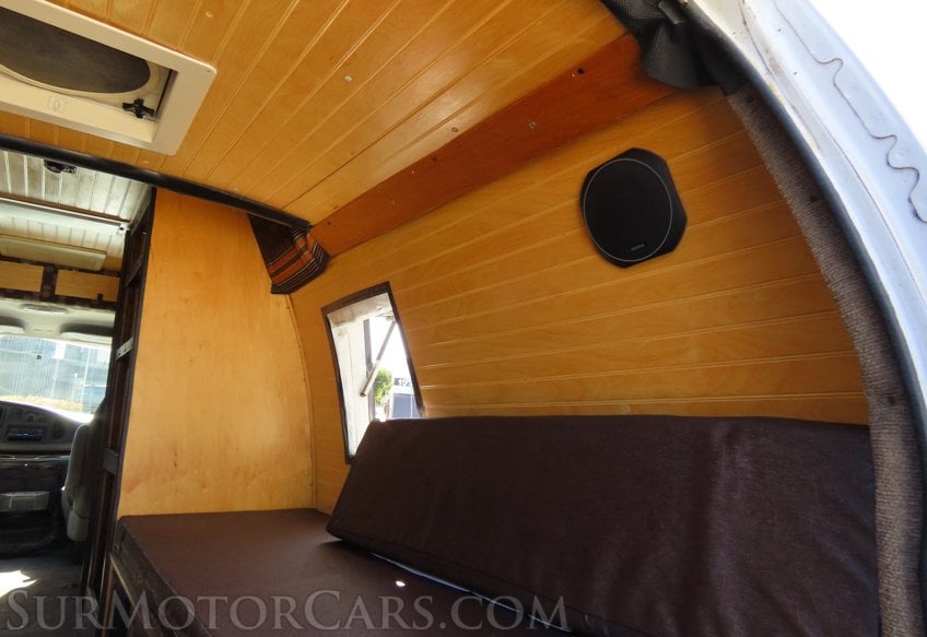 2008 Ford E-350 Frontline - Image 50