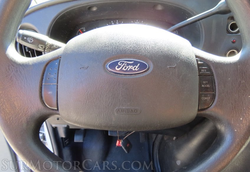 2008 Ford E-350 Frontline - Image 19